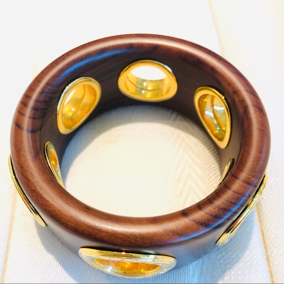 EUC 1 1/2” Coach Wooden Grommet Bangle Bracelet - Picture 3 of 4